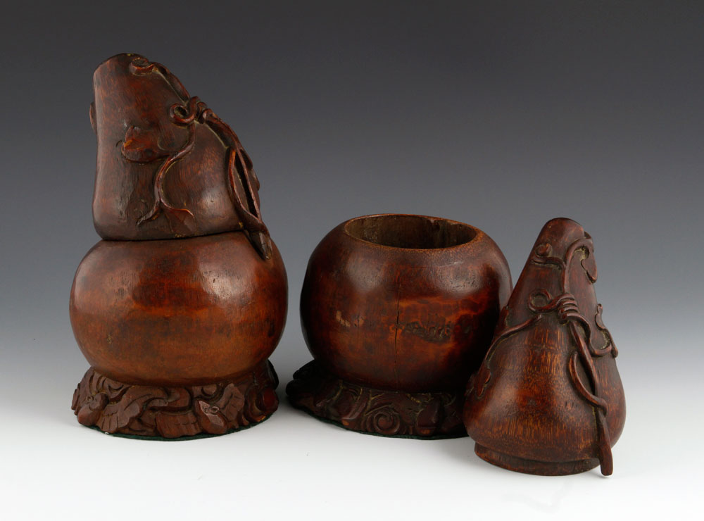 19th C. Chinese Bamboo Vessels Pair of vessels carved in the form of pears, China, 19th century, - Image 6 of 10