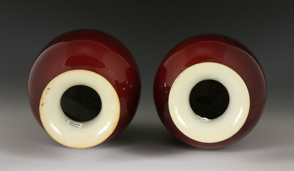 Pair of 19th C. Ox Blood Vases Pair of vases, China, 19th century, porcelain, with ox blood glaze, - Image 4 of 5