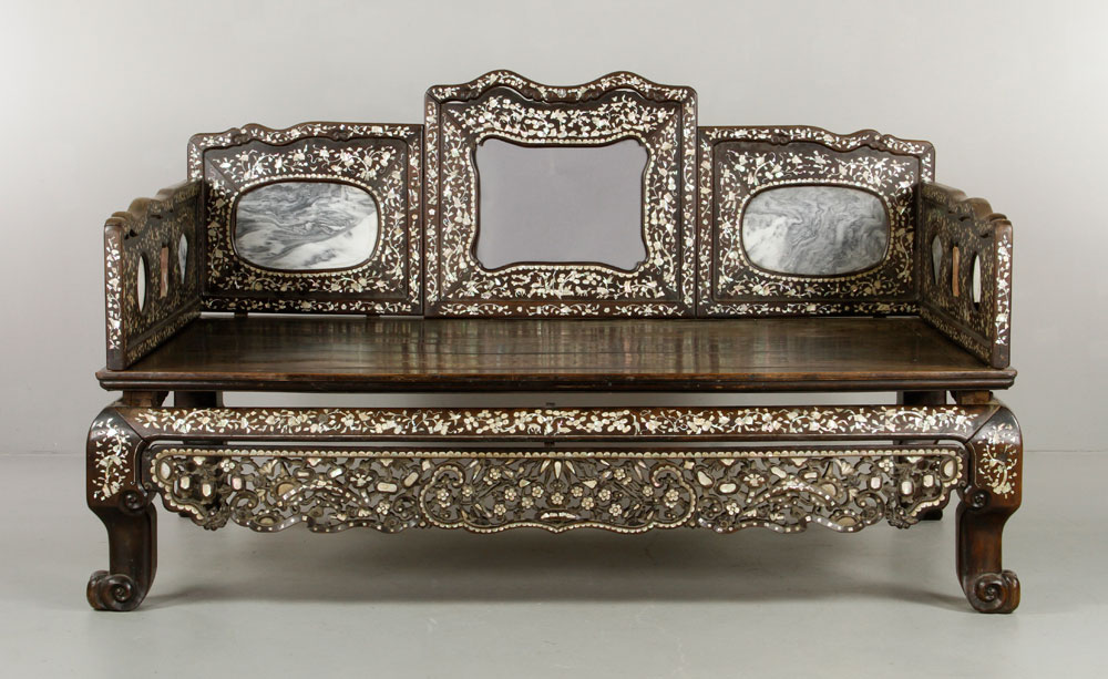 19th C. Chinese Bench Bench, China, 19th century, rosewood, with extensive mother of pearl inlay and - Image 17 of 17