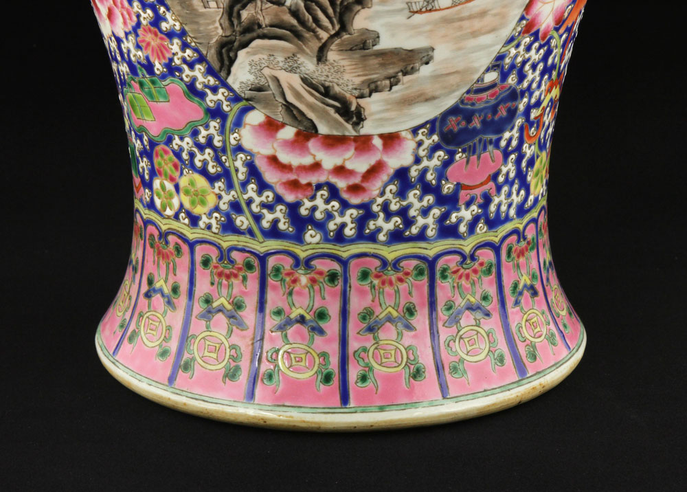 Pair of Chinese Lidded Vases Pair of lidded vases, China, porcelain, decorated with river scenes, - Image 5 of 19