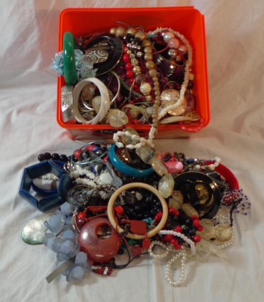 Costume Jewellery inc. ropes of beads, bangles, earrings & necklaces