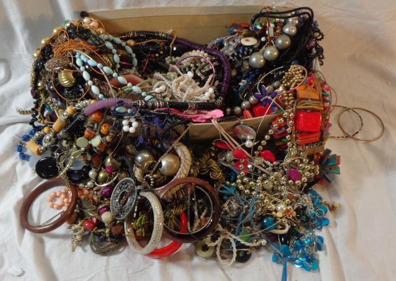 Costume Jewellery inc. ropes of beads, necklaces, earrings etc.