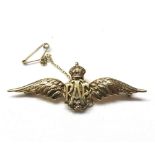 Late 20th Century hallmarked 9ct Gold RAF Wings brooch 61mm wide.  Hallmarked for Birmingham 1991,