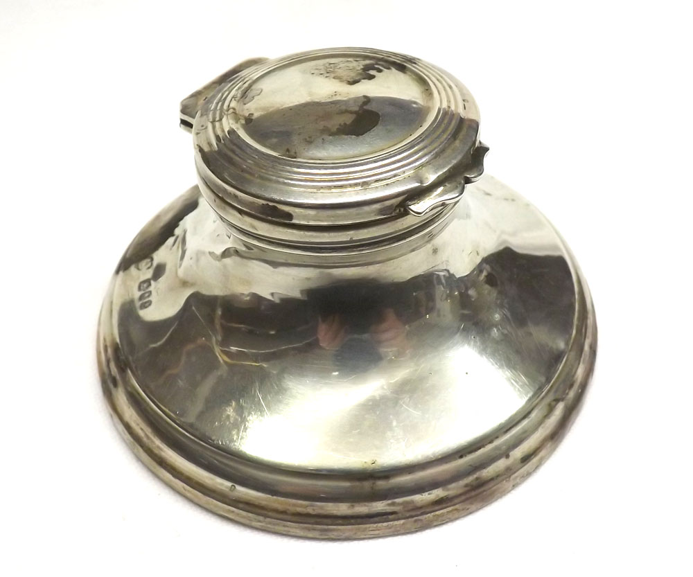 A George V Silver Mounted Capstan Inkwell, (with dents and defects), London 1923