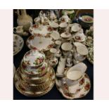 Extensive quantity of Royal Albert Old Country Rose tea and table wares, to include tea and coffee