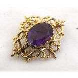 Good quality Victorian style hallmarked 9ct Gold shaped oval Brooch with entwined edge, set to the