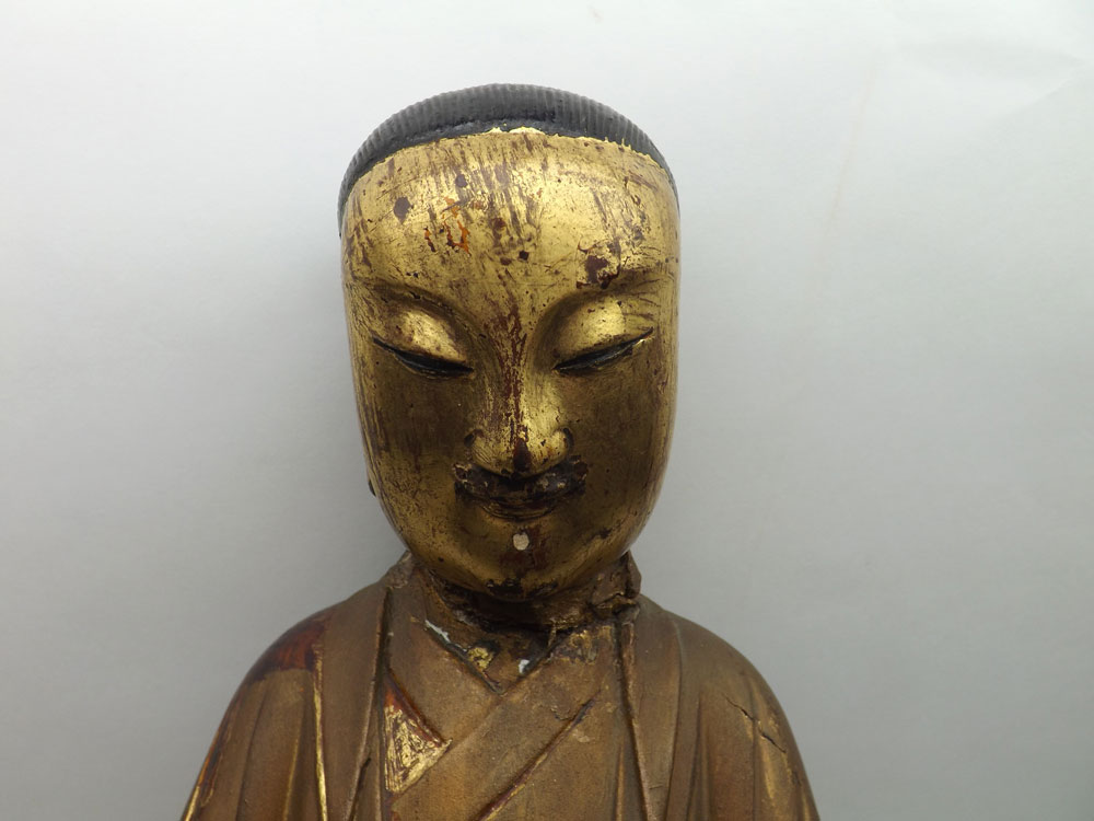 Large Chinese or Tibetan gilt painted treen figure of priest wearing ceremonial robes, further red - Image 5 of 16