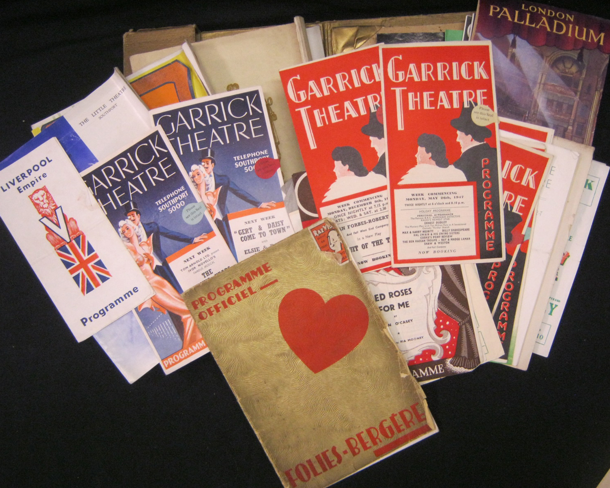 Packet 70+ theatre programmes circa 1946 - 1950s, mainly Garrick Theatre, Southport + others