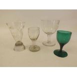 Mixed lot comprising unusual clear firing glass decorated with Masonic symbols (repaired), glass