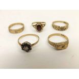 Group of five assorted hallmarked 9ct Gold/yellow metal Ring (four stone set), total weight 9gms