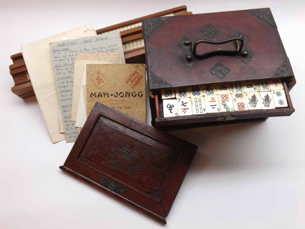 A 20th Century Mah Jong set, contained in a five-drawer wooden cabinet, together with four wooden - Image 2 of 7