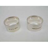 A plain pair of circular Elizabeth II Napkin Rings, London 1993, 46gm total (2)