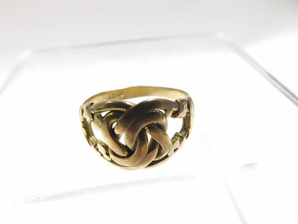 Edwardian hallmarked 18ct Gold Ring with entwined scroll pierced front, hallmarked for Birmingham