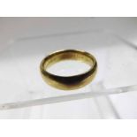 Hallmarked 22ct Gold Wedding Ring, internal inscription reads “Charlie – Florence 30th July 1917”,