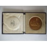 15ct gold medal awarded to Lieutenant CM Jacob RN 1927, 69g