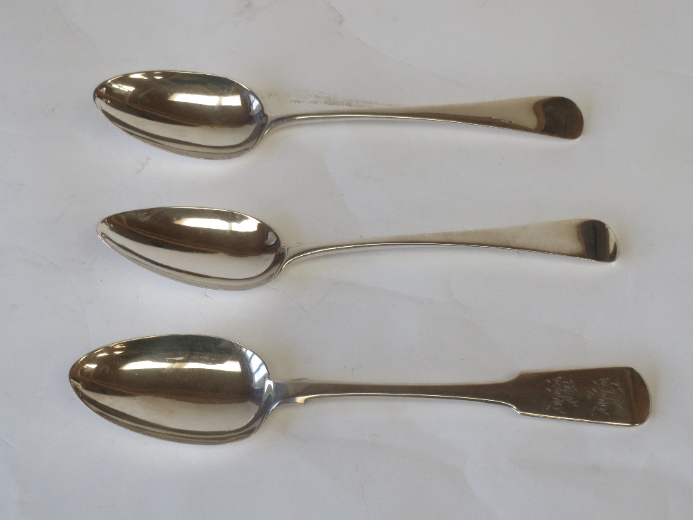 Pair hallmarked silver Georgian table spoons by W.S of London and one other 7ozt