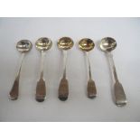 5 mixed Hallmarked silver salt spoons