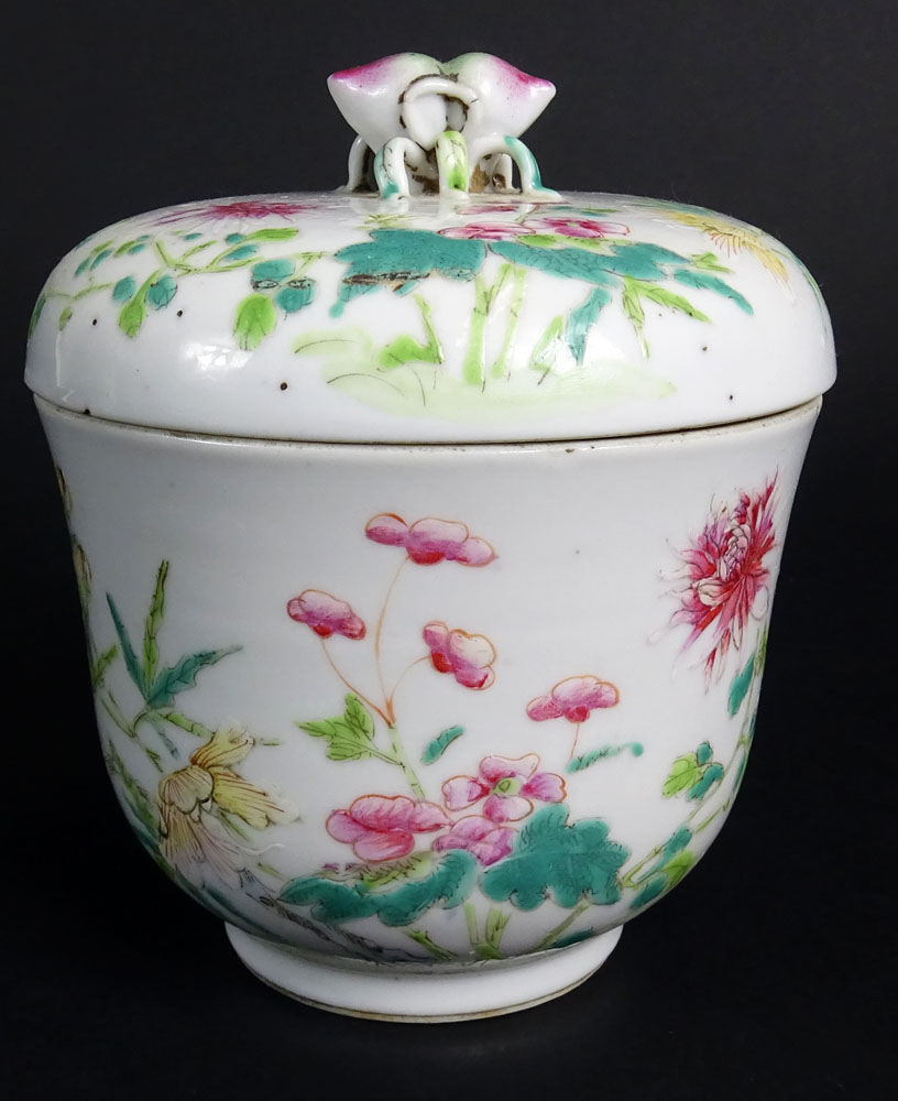 Chinese Republic Period Famille Rose Porcelain Covered Jar with Peach Finial. Four Character Mark to