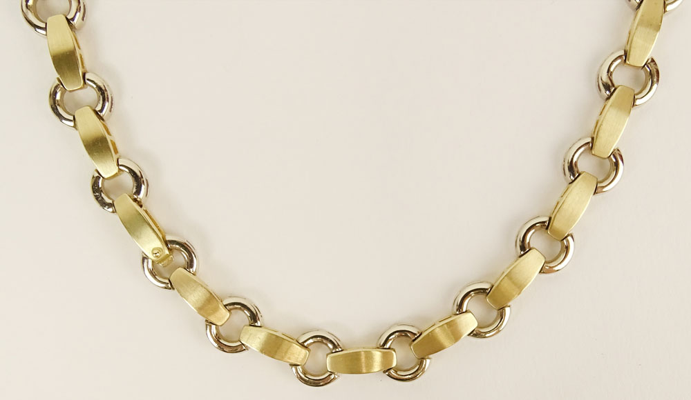 Lady's vintage 14 karat yellow gold necklace. Signed 14K. Good condition or better. Measures 16