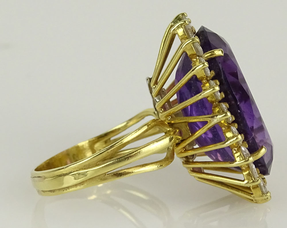 Lady's Amethyst Diamond 14 Karat Yellow Gold Ring-Dant. The large faceted center stone, 15mm x - Image 5 of 5