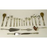 One Hundred Fifty Four (154) Piece Gorham Chantilly Sterling Silver Flatware. The large set