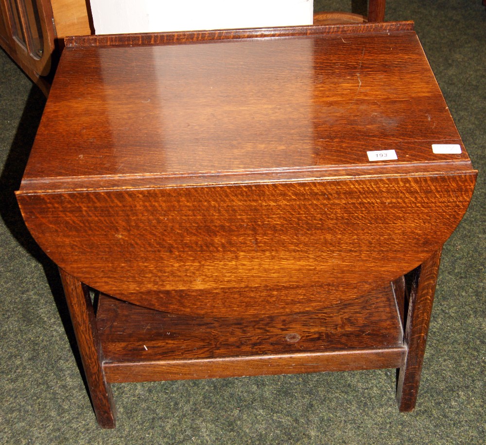 Small oak drop-leaf table