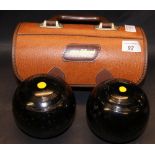 Wooden bowls with leather case