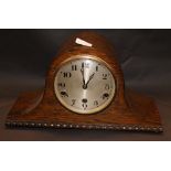 Oak-cased mantel clock