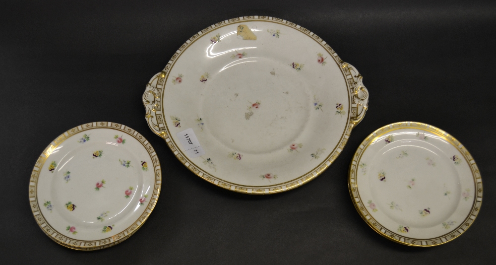 Dessert service comprising six side plates plus a cake plate decorated with pansies and gilt - Image 2 of 3
