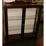 Mahogany two-door glazed display cabinet with two shelves
