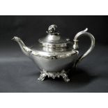 Joseph Angell I & Joseph Angell II, a Victorian hallmarked silver teapot, London assay 1839. Bears a