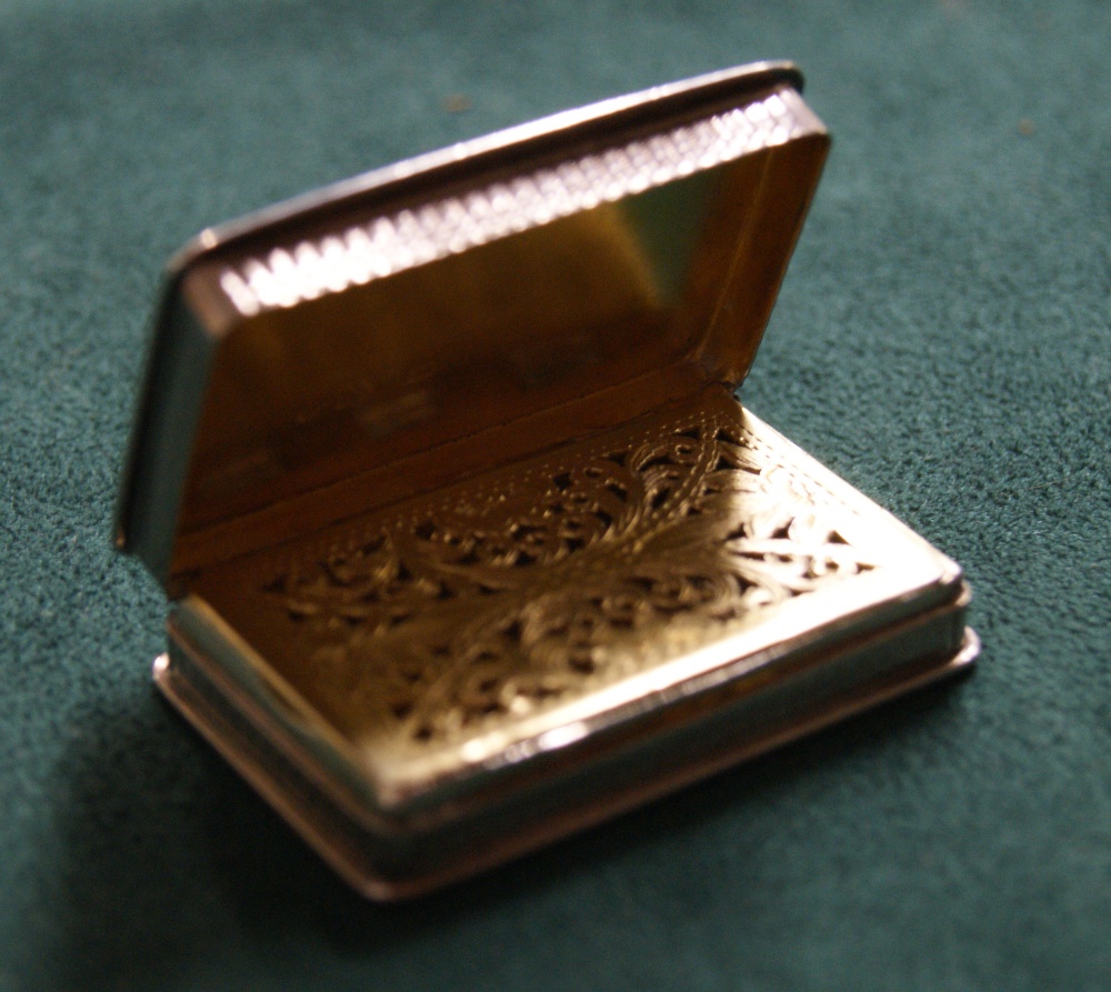 Nathaniel Mills, a hallmarked silver snuff box, - Image 2 of 3