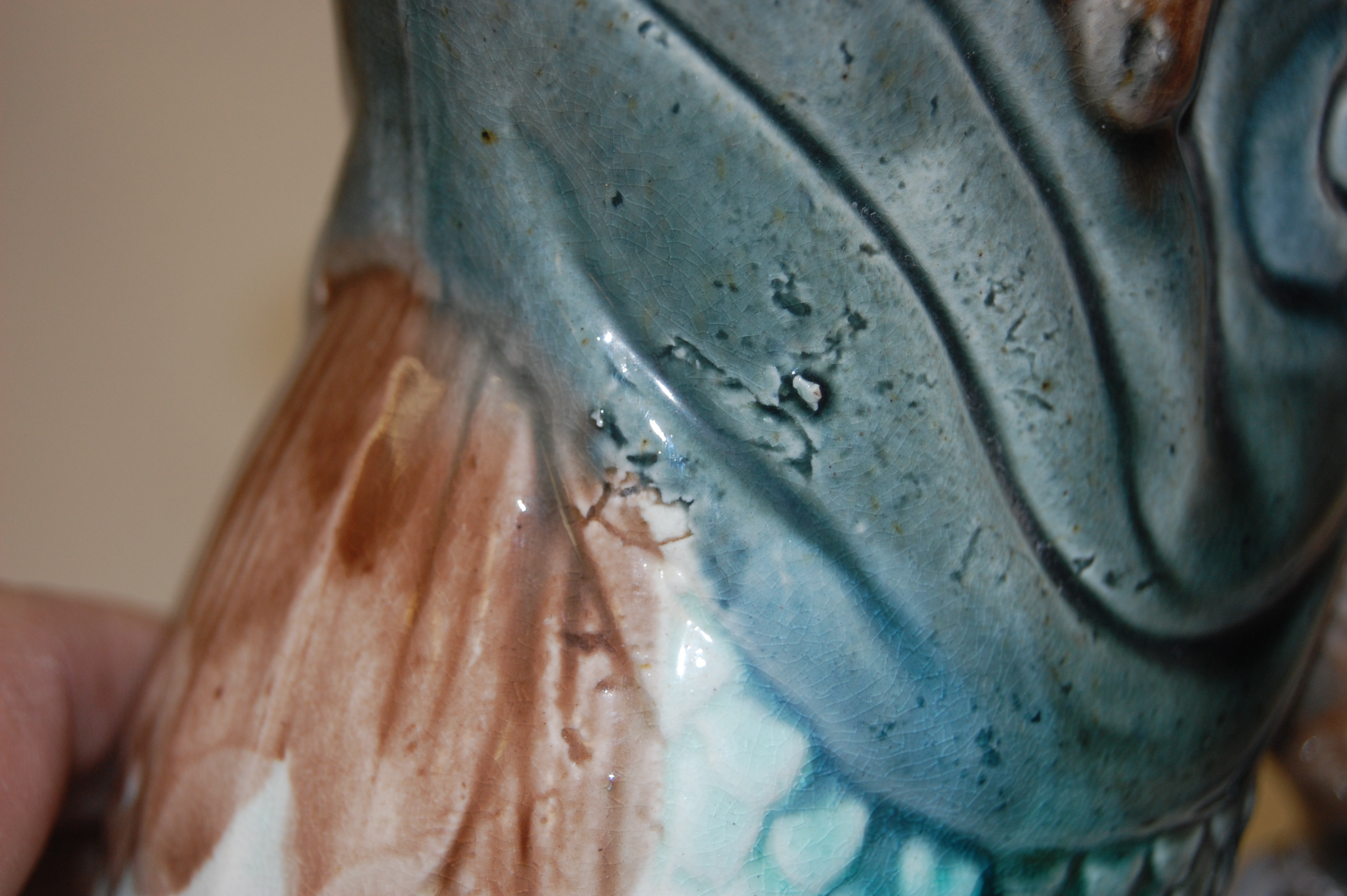 A pair of Victorian pottery fish vases Condition Report / Extra Information One vase with firing - Image 3 of 4