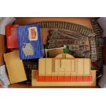 Tray containing quantity of Hornby Dublo 3 rail track including 7 large radius curves, 5 hand and 1