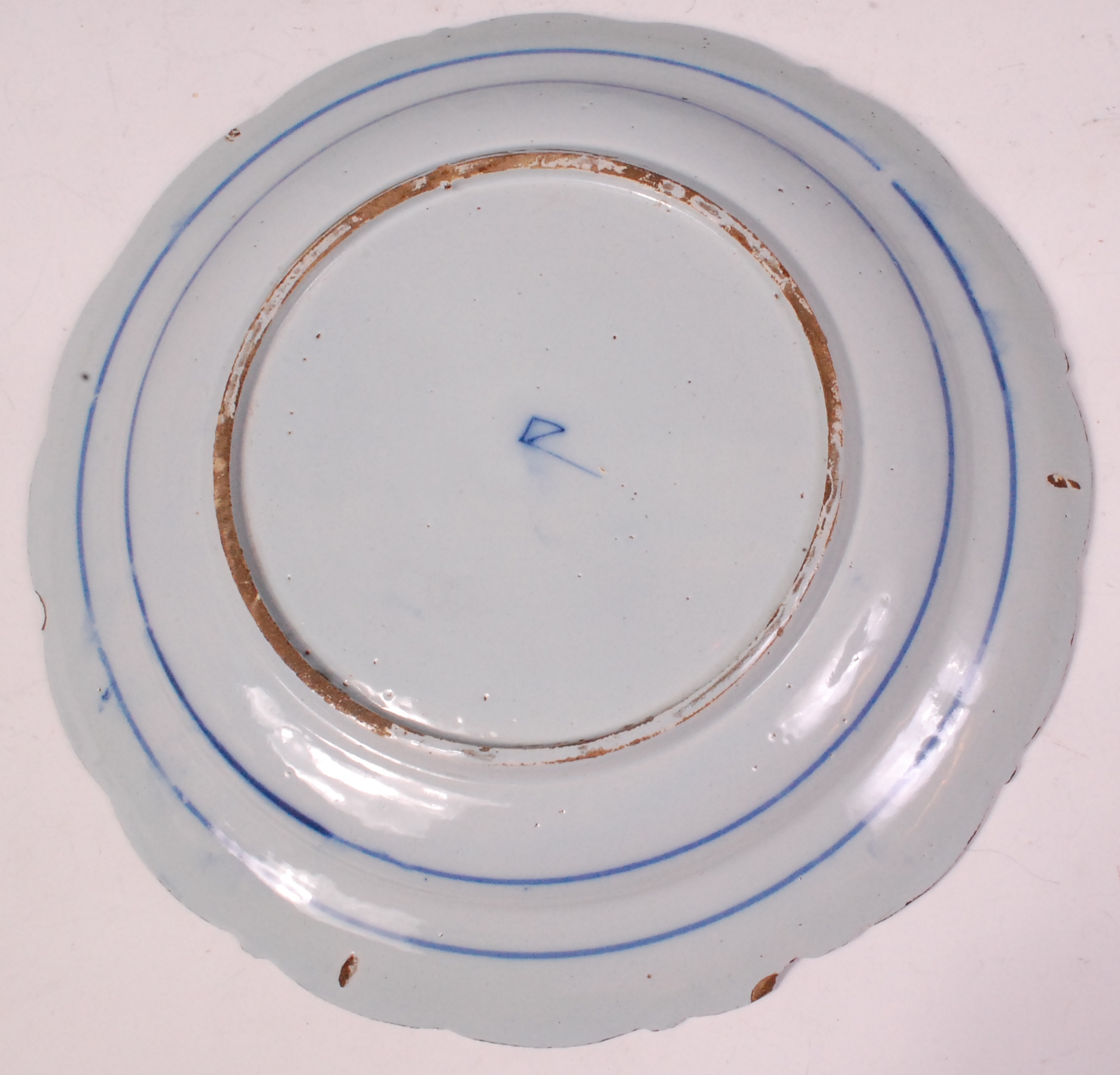 An 18th century Dutch Delft charger, - Image 2 of 2