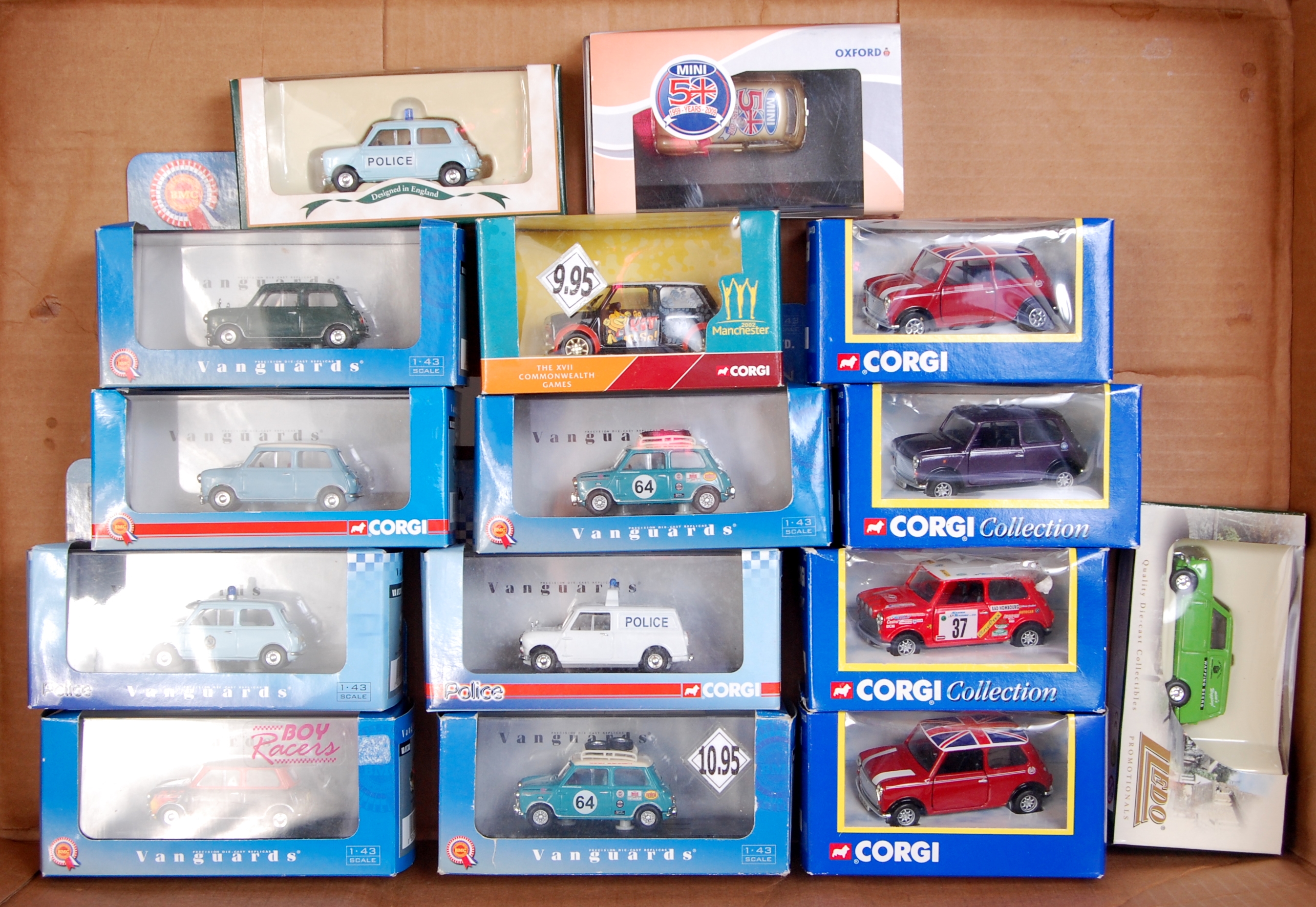 Corgi, Vanguards, Oxford and Lledo Boxed Mini and Mini Van group, 15 examples,