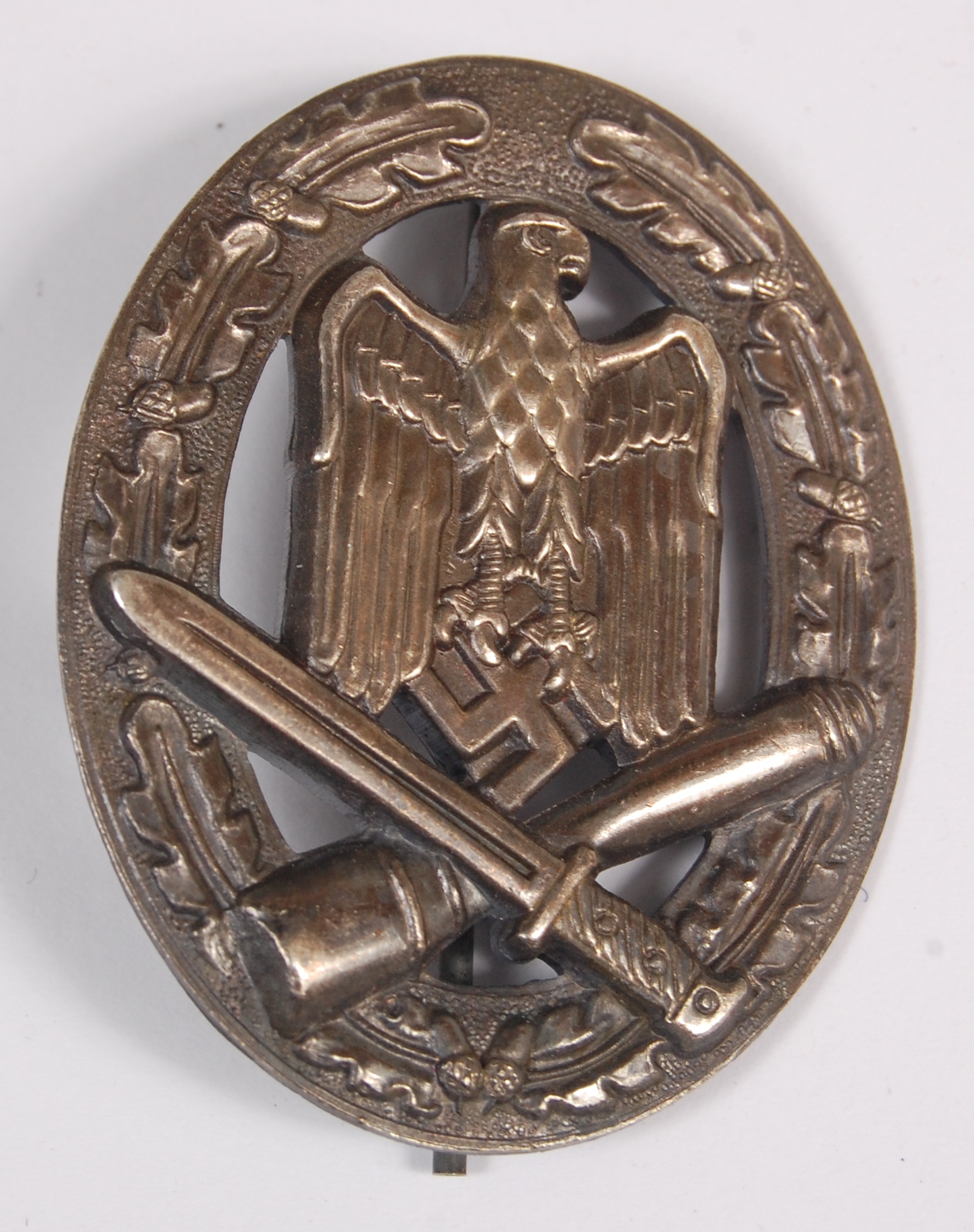 A German General Assault Combat badge.