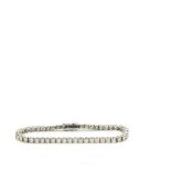 White gold and diamonds bracelet Pulsera rivière en oro blanco con brillantes engastados en