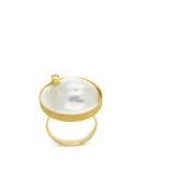 Gold, diamond and mother of pearl ring Sortija en oro mate y brillo con madreperla y brillante