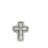 White gold and diamonds cross pendant Colgante diseño cruz calada en oro blanco con diamantes tallas