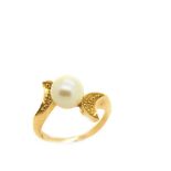 Gold and cultured pearl ring Sortija en oro con perla cultivada de 8 mm. Medida: Nº 11.,Starting