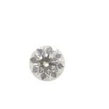 Diamante talla brillante. Medida: 7,73-7,80 x 5,17 mm. Peso: 2,02 ct. Color: K. Pureza: SI2. Se