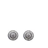 Pendientes desmontables en oro blanco con centro y orla de brillantes. Peso brillantes: 0,79 ct.