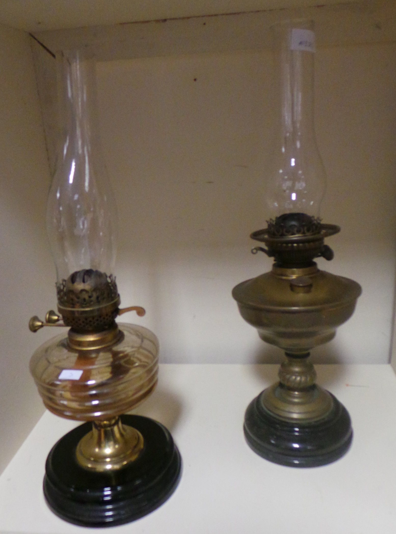 Lot of 2x antique brass oil lamps
