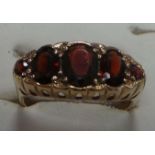 9ct Antique style garnet 5 stone ring