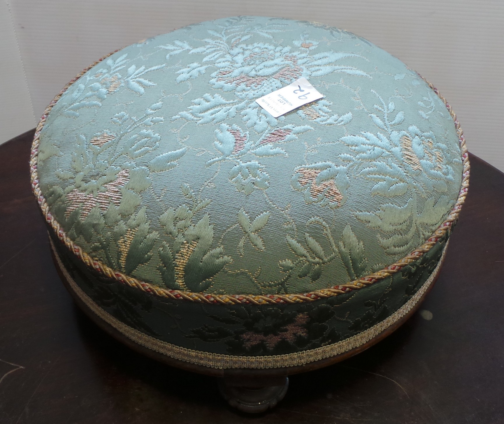 Circular footstool