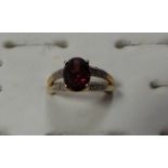 9ct diamond and garnet cluster ring