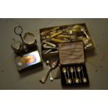 Cased set of six silver coffee spoons an