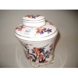 Early 20th Century Coalport tea canister decorated in iron red, blue and gilt, 5.5ins high