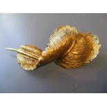 14ct Gold brooch of folded leaf design